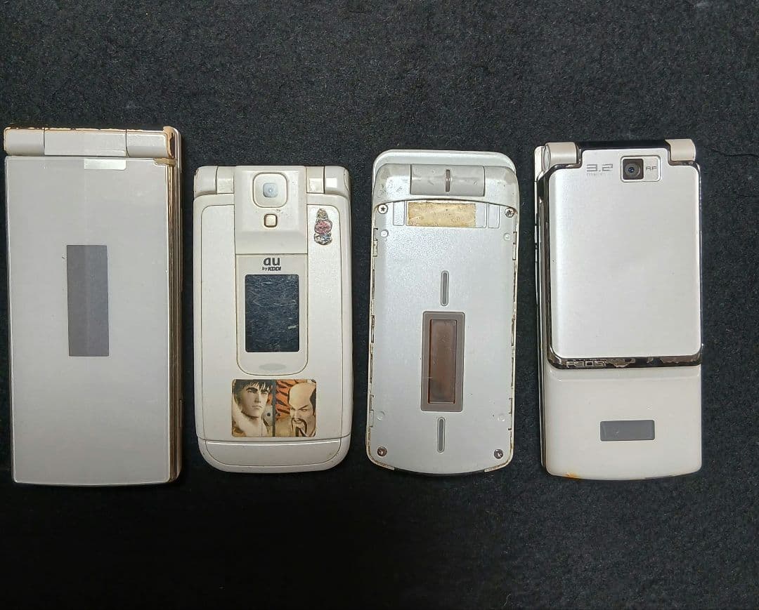 が*ら様 【ジャンク品】携帯電話　ガラケー　セルラーホンまとめて16台　都市鉱山