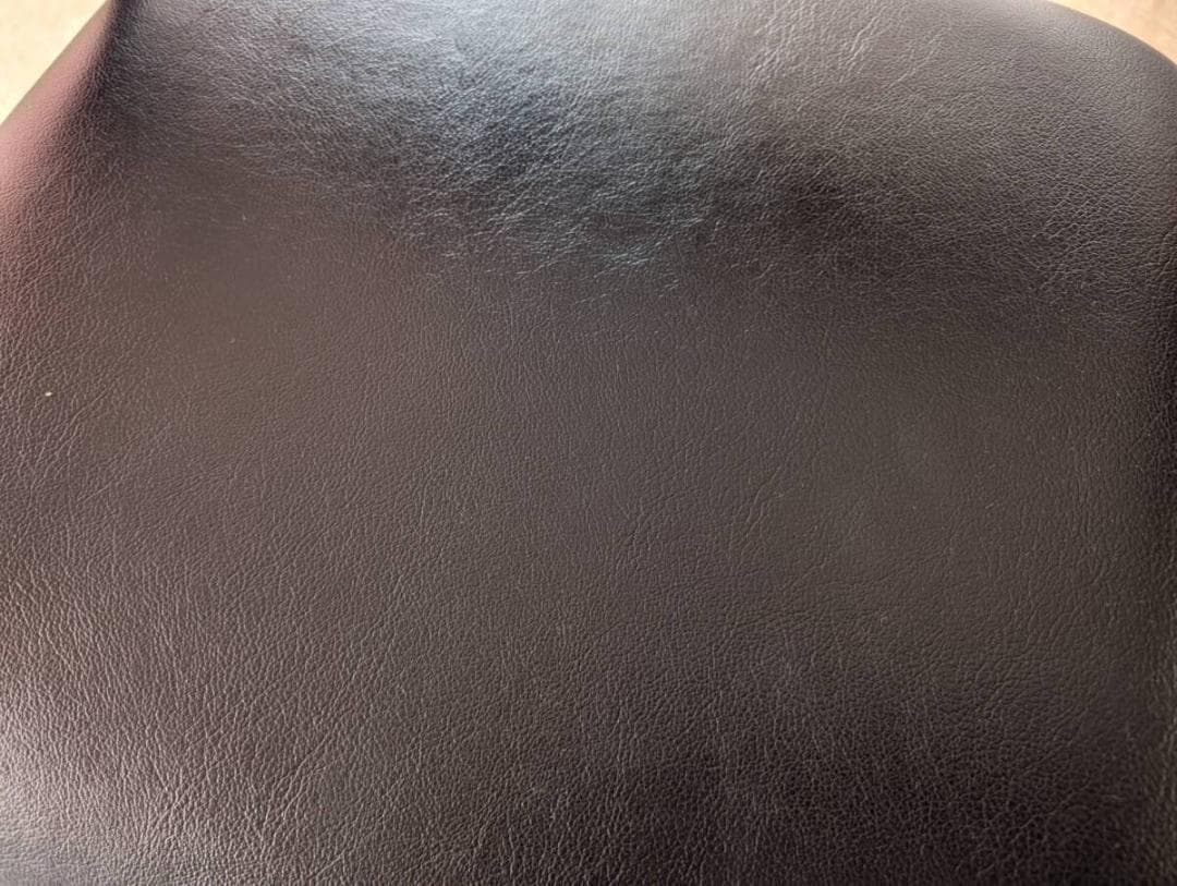 平田椅子製作所　CAPRA 　キャプラ　 アームチェア　２脚（追加可能）