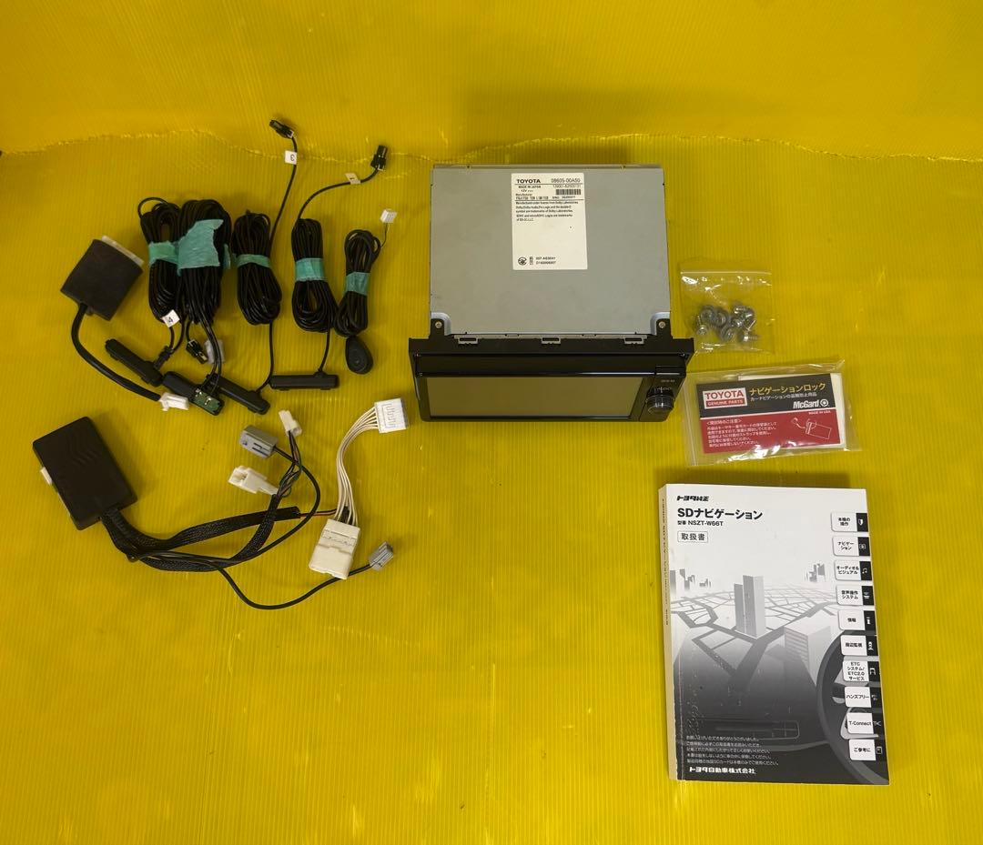 トヨタ純正　SDナビ NSZT-W66T　2017年地図　高精細液晶　アンテナ