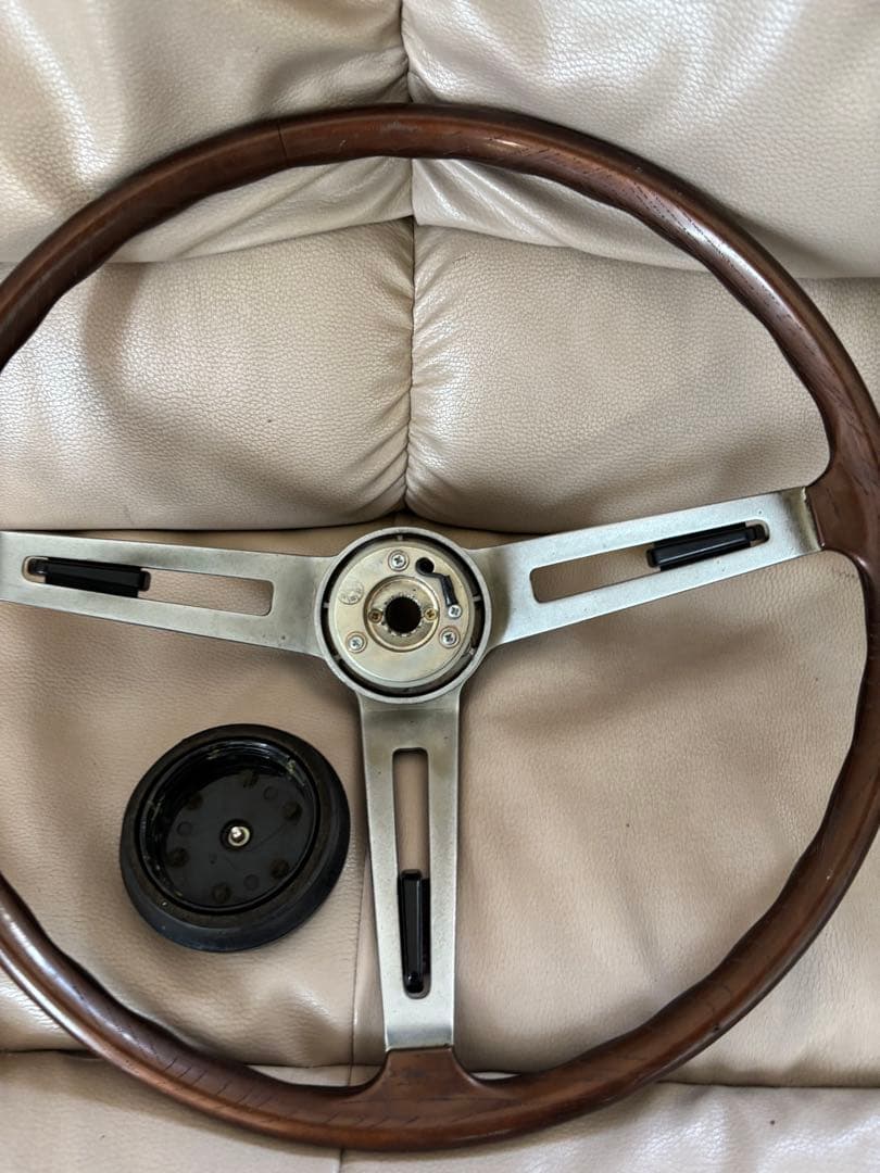 日産　スカイライン　ハコスカ　KPGC-10 GTR ハンドル　純正　ケンメリ