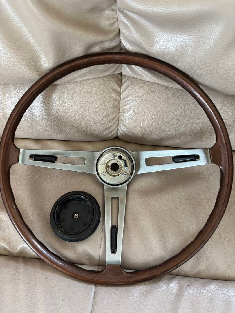 日産　スカイライン　ハコスカ　KPGC-10 GTR ハンドル　純正　ケンメリ