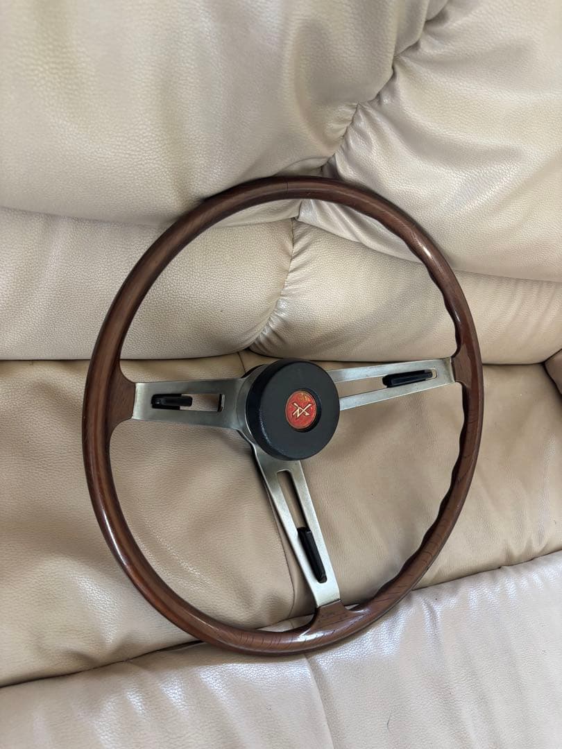 日産　スカイライン　ハコスカ　KPGC-10 GTR ハンドル　純正　ケンメリ