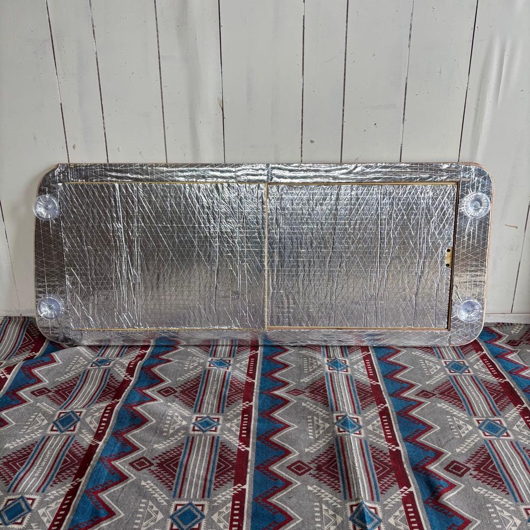 ハイエース 開閉式 窓パネル 左右セット 断熱シート加工 DX 真空吸盤 ×4