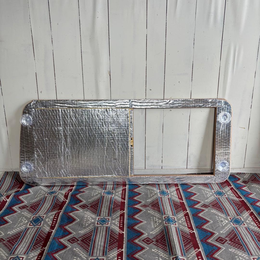 ハイエース 開閉式 窓パネル 左右セット 断熱シート加工 DX 真空吸盤 ×4