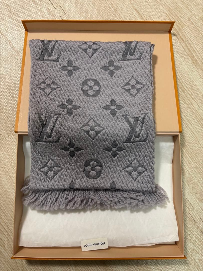 ルイヴィトン　エシャルプ ロゴマニア
