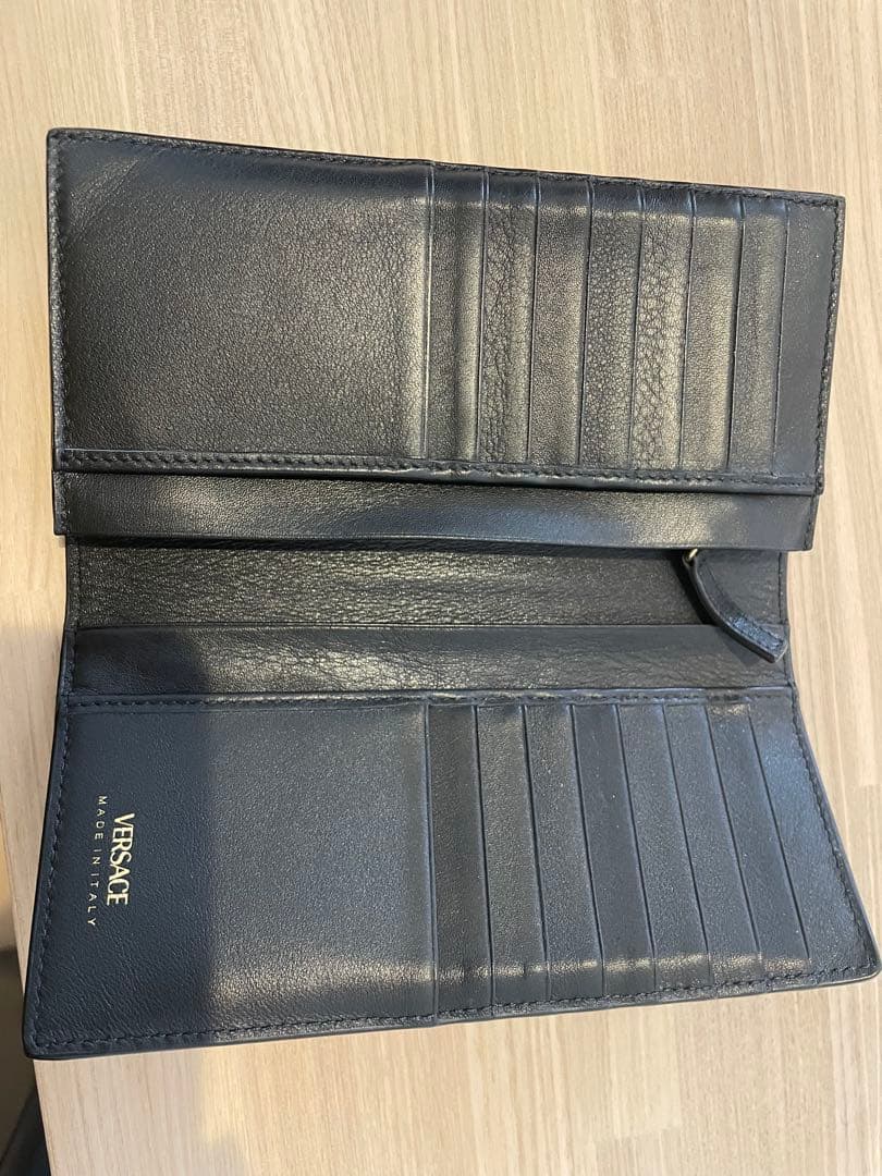 【最終お値下げ】VERSACE ブラック 長財布 箱付き