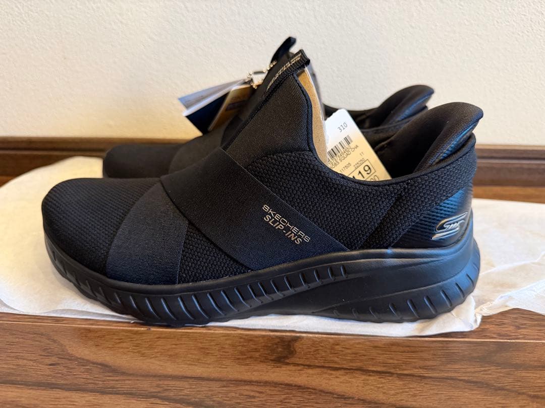 【未使用品】SKECHERS スリッピンズ　スニーカー