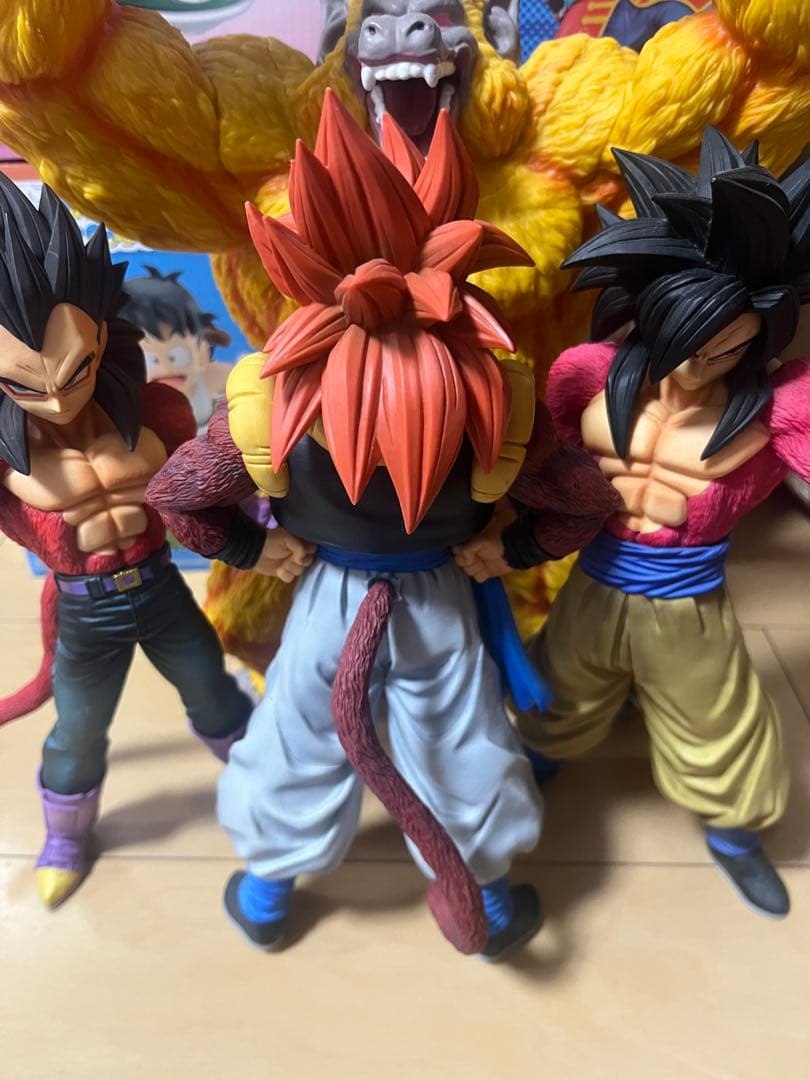 ドラゴンボールフィギュア　一番くじ　グレイテストサイヤン　超サイヤ人4