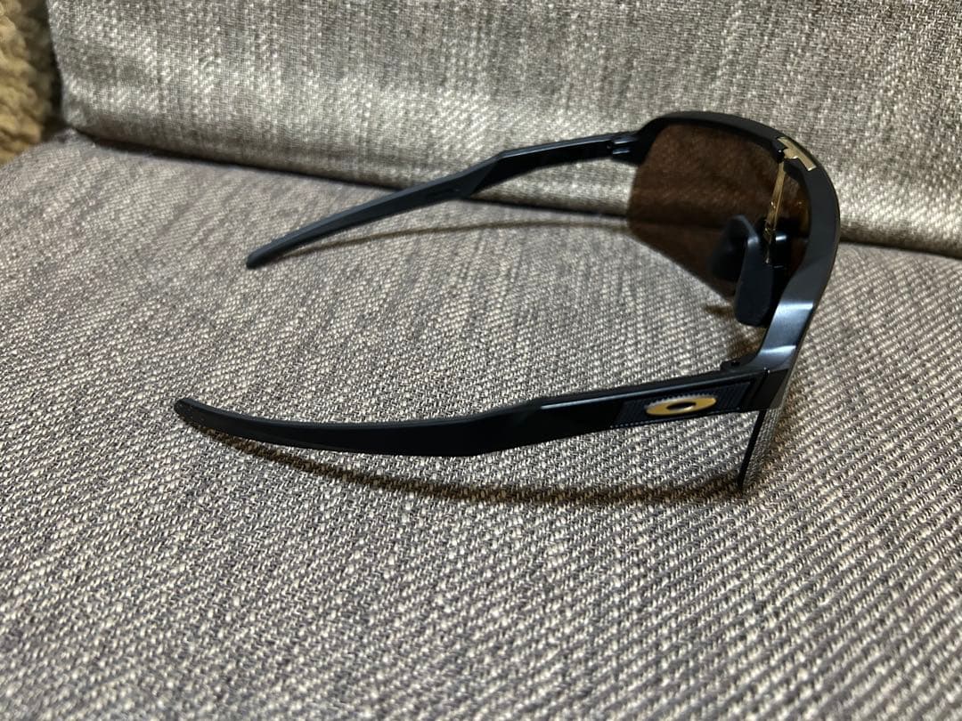 オークリー OO9463A-0439 スートロライト サングラス