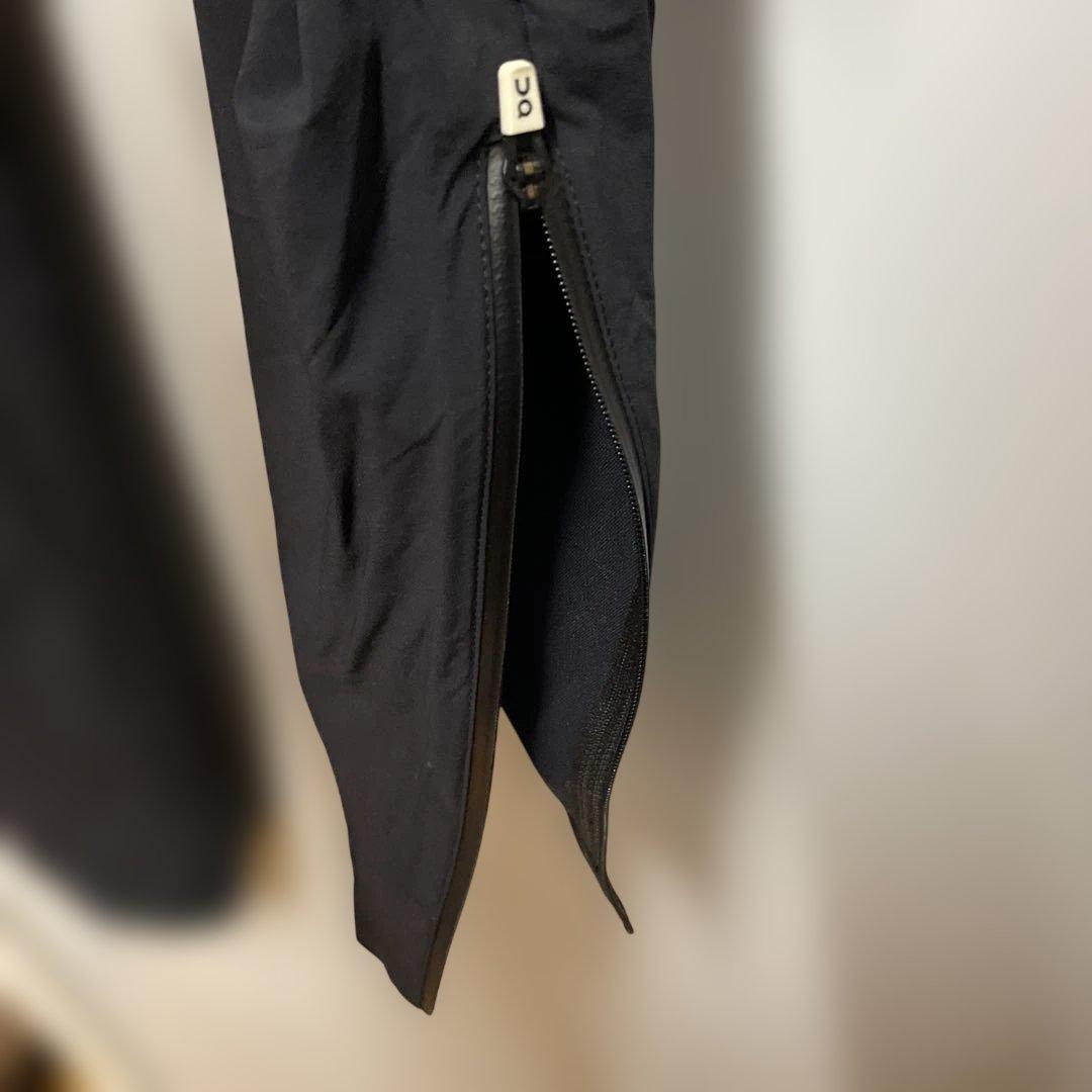 美品 On ランニングパンツ トレーニングパンツ グレー×ブラック メンズ M