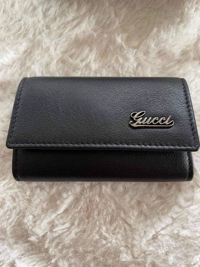 GUCCI 黒 レザー キーケース　新品未使用　グッチ　本革
