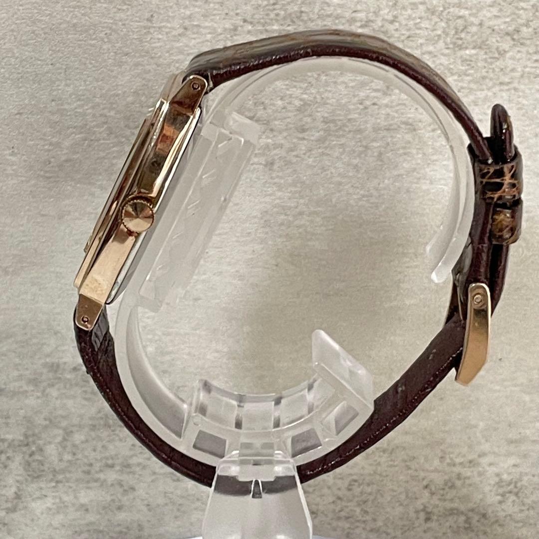 稼動品　YSL イヴサンローラン　トノー型　手巻き　ヴィンテージ　腕時計