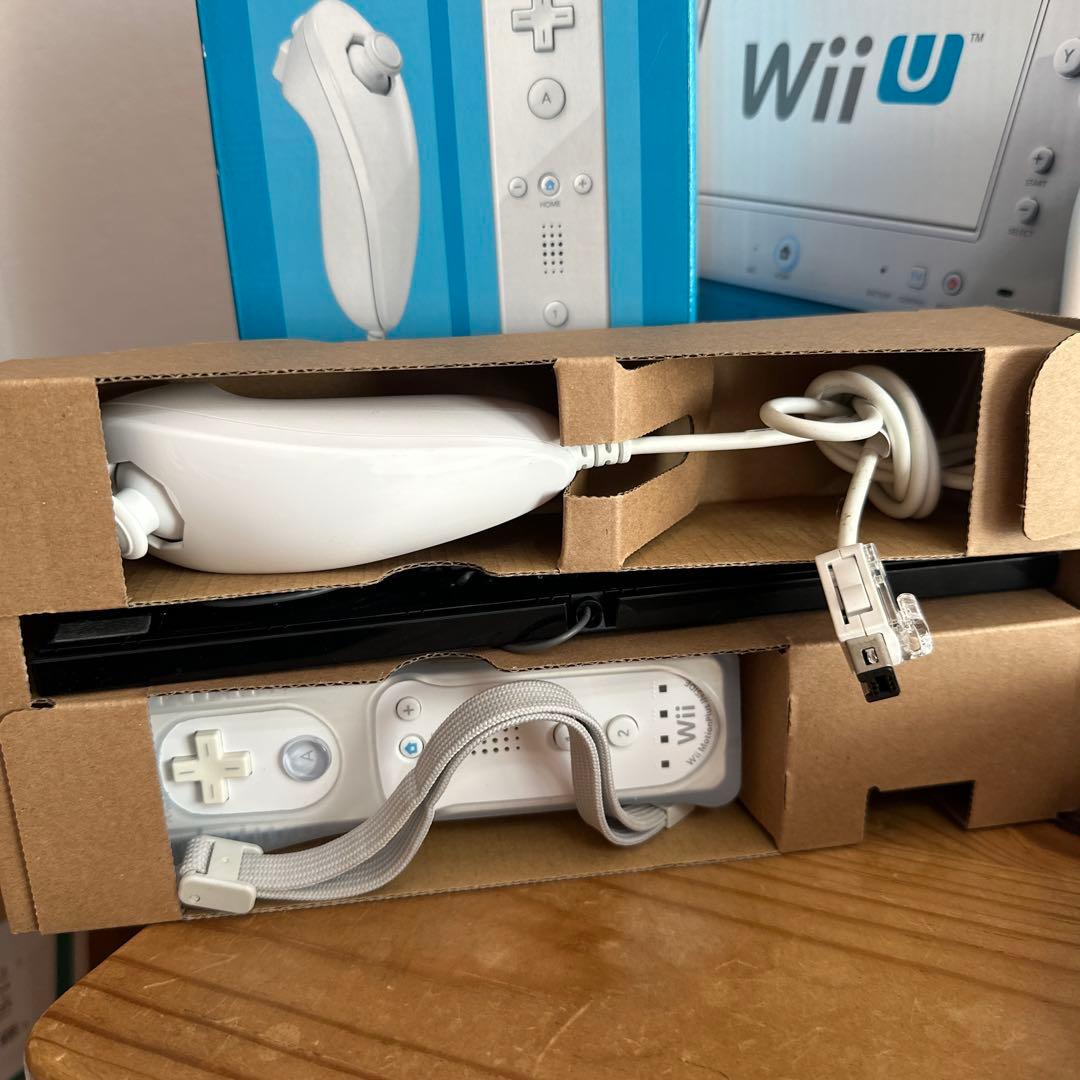 Nintendo Wii Uベーシックセット& WIIリモコンプラス