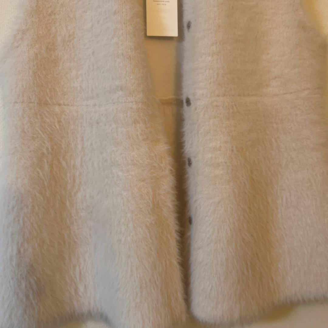 トゥモローランド　　フェザーヤーン ペプラムベスト　新品　タグ付　人気完売品