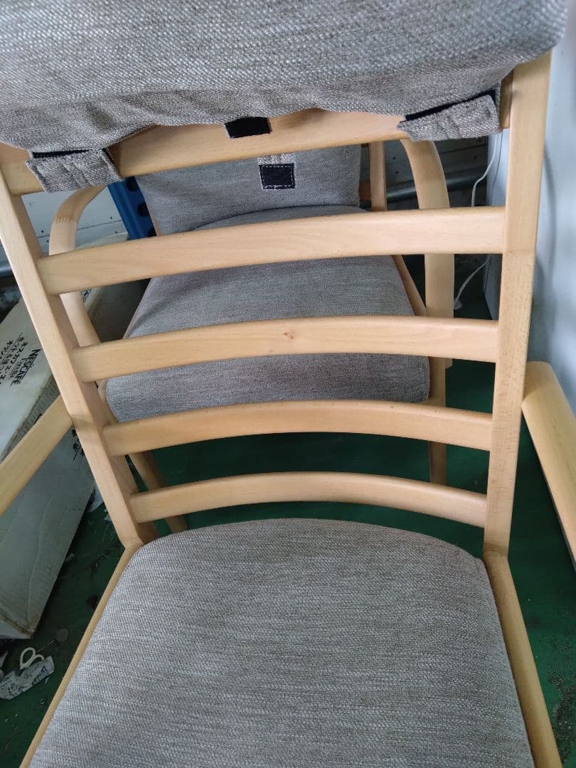 ダイニングチェア　ニトリ Nコレクション C-27M 肘付き