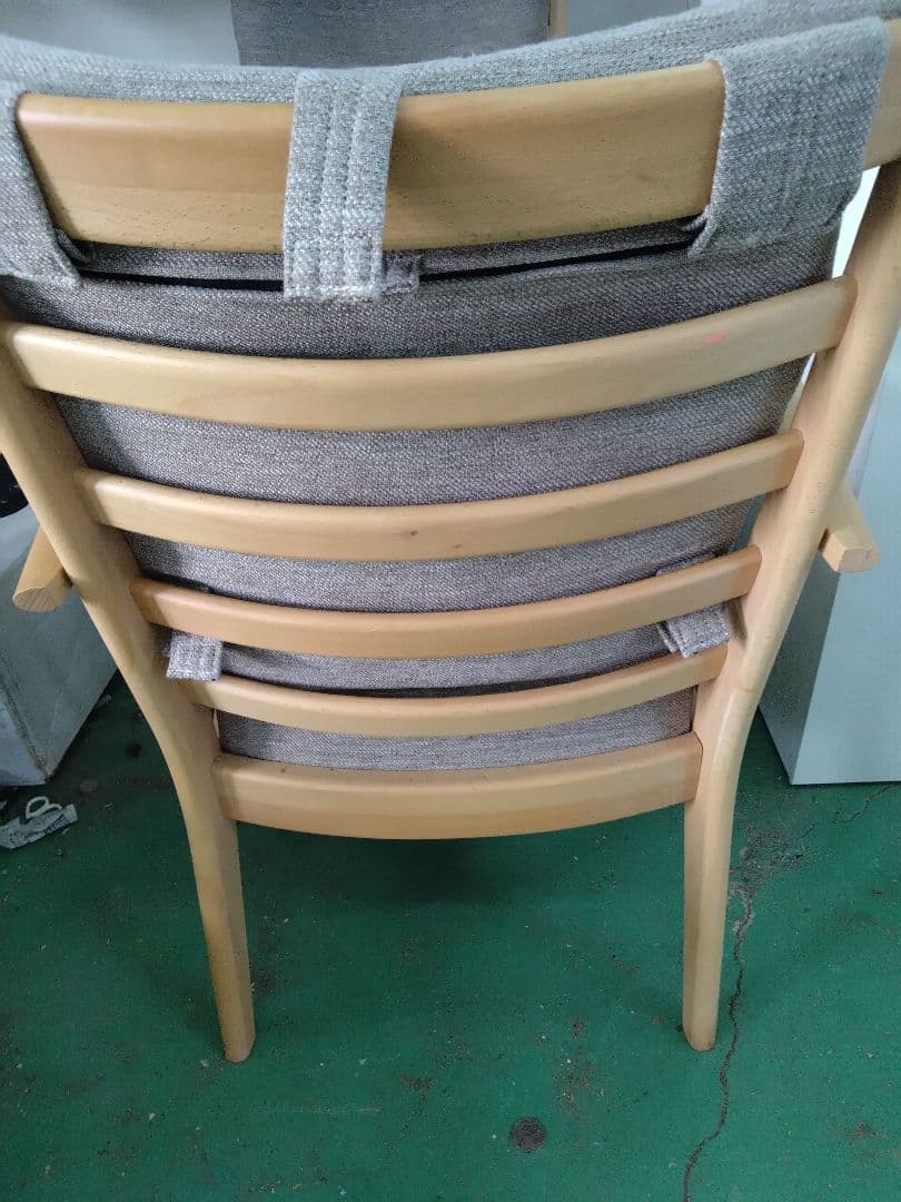 ダイニングチェア　ニトリ Nコレクション C-27M 肘付き