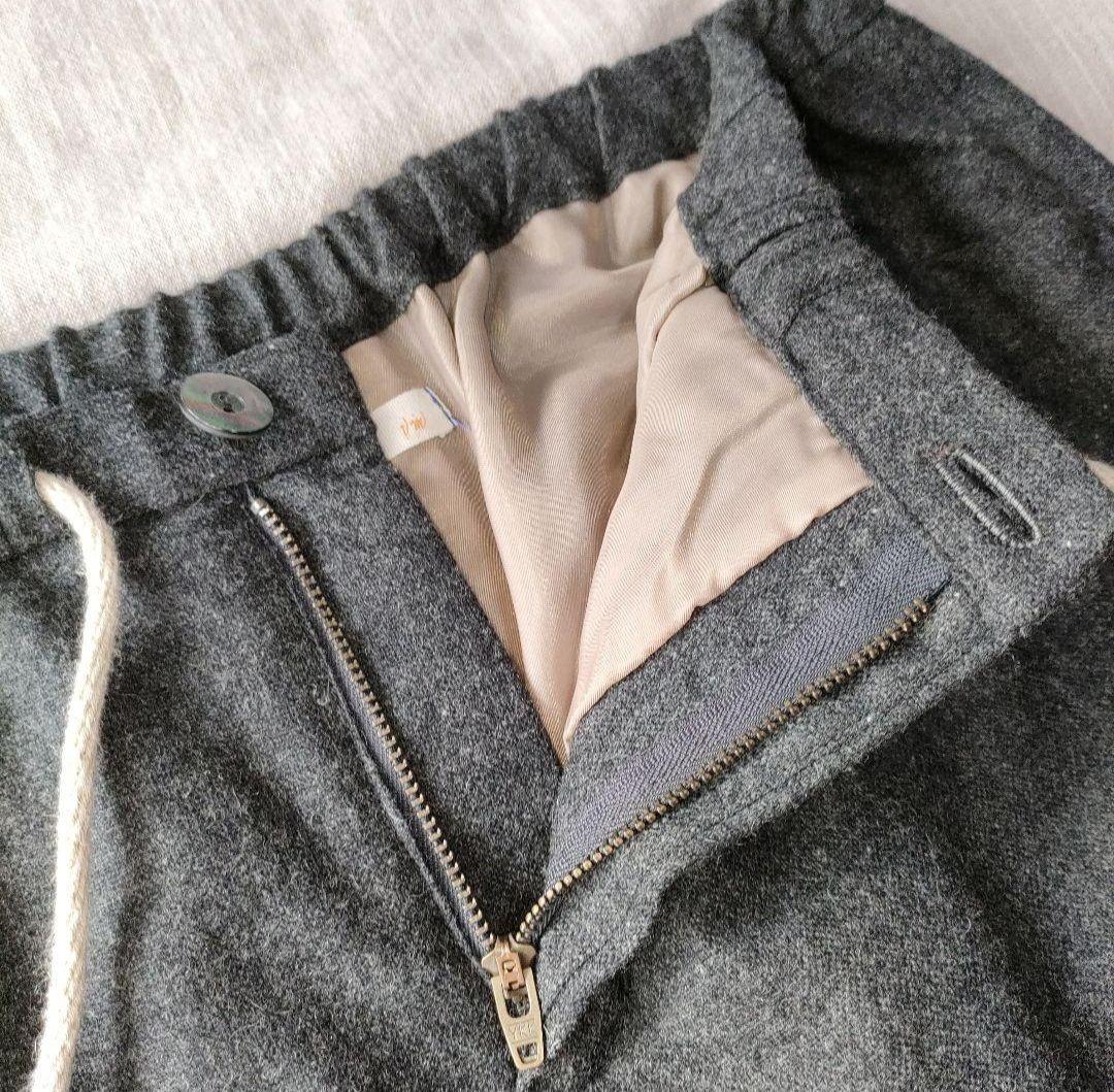 Vm 　ヴーム　ウールパンツ　ダークグレー