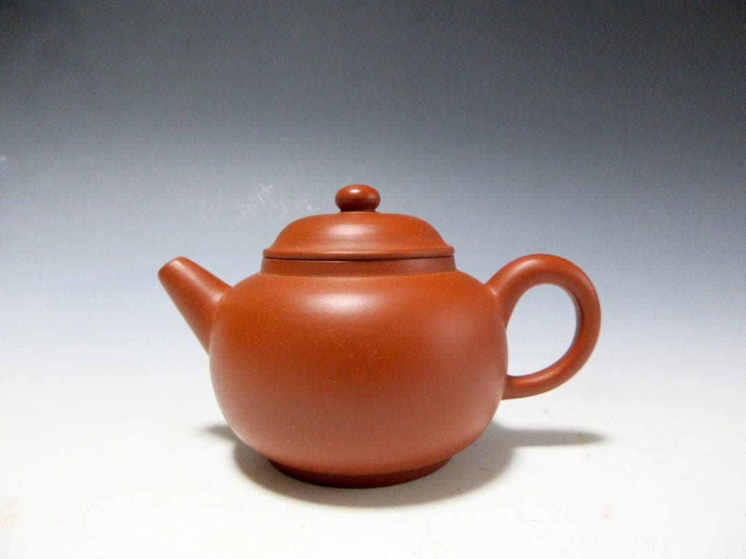 三浦常山 佐渡無名異焼 朱泥 後手茶注 共箱 共布 栞 / 急須