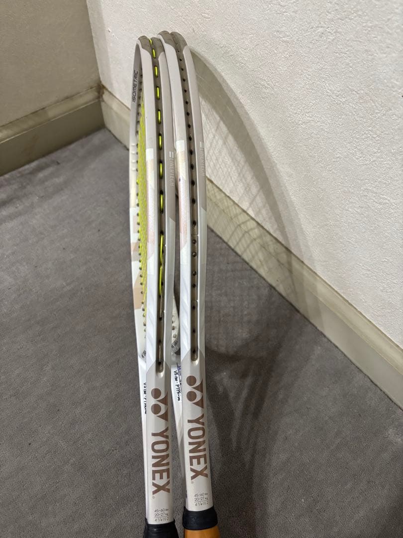 YONEX VCORE 98 テニスラケット 2本セット