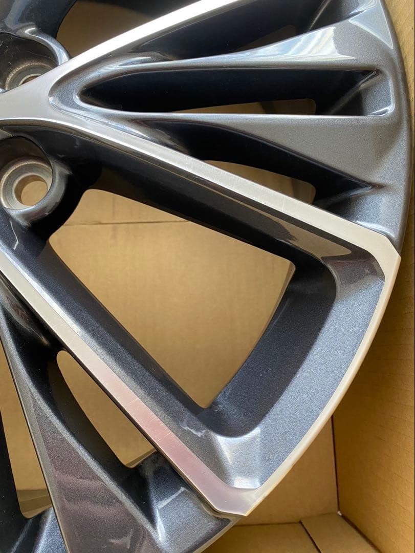 60プリウス純正19インチホイール一本