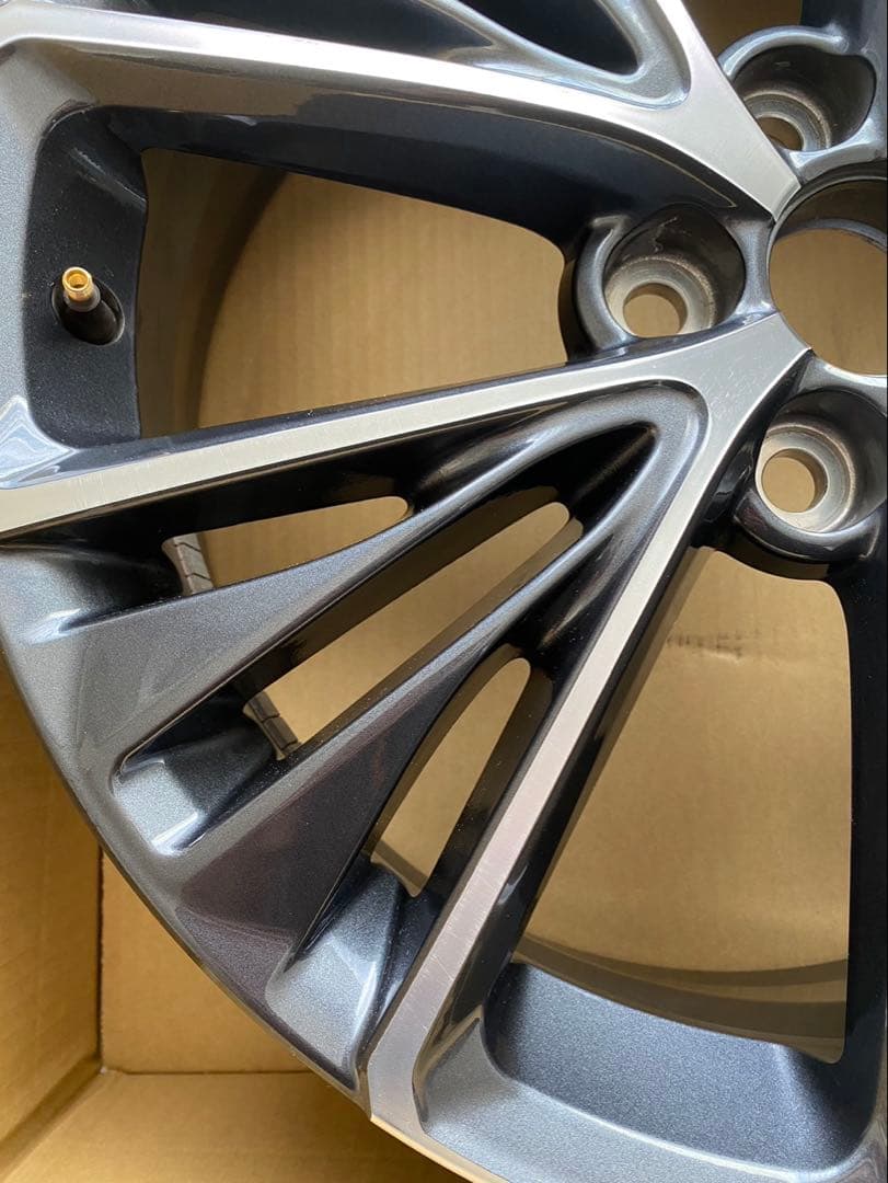 60プリウス純正19インチホイール一本