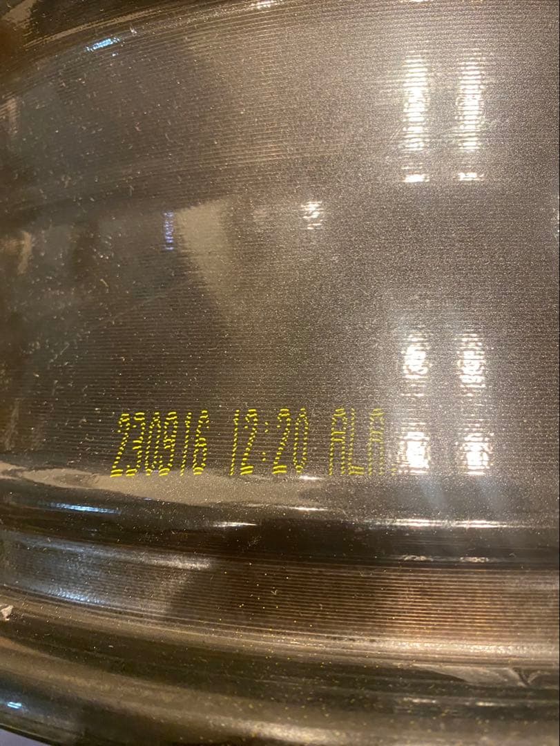 60プリウス純正19インチホイール一本