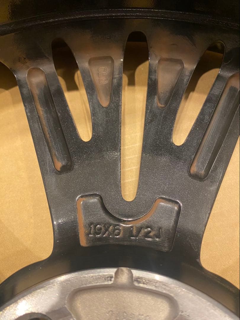 60プリウス純正19インチホイール一本