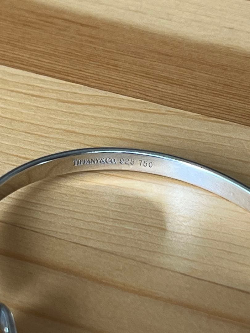 ティファニー シルバーバングル フック式留め具付き