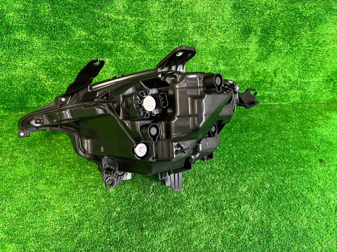 マツダ ロードスター ND系 純正 右ヘッドライト LED