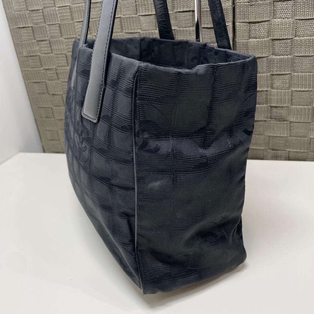 M*ん様 CHANEL ニュートラベルラインPM ブラック ナイロン トートバッ
