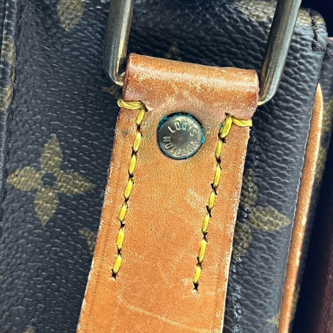Louis Vuitton モノグラム カルトシエール
