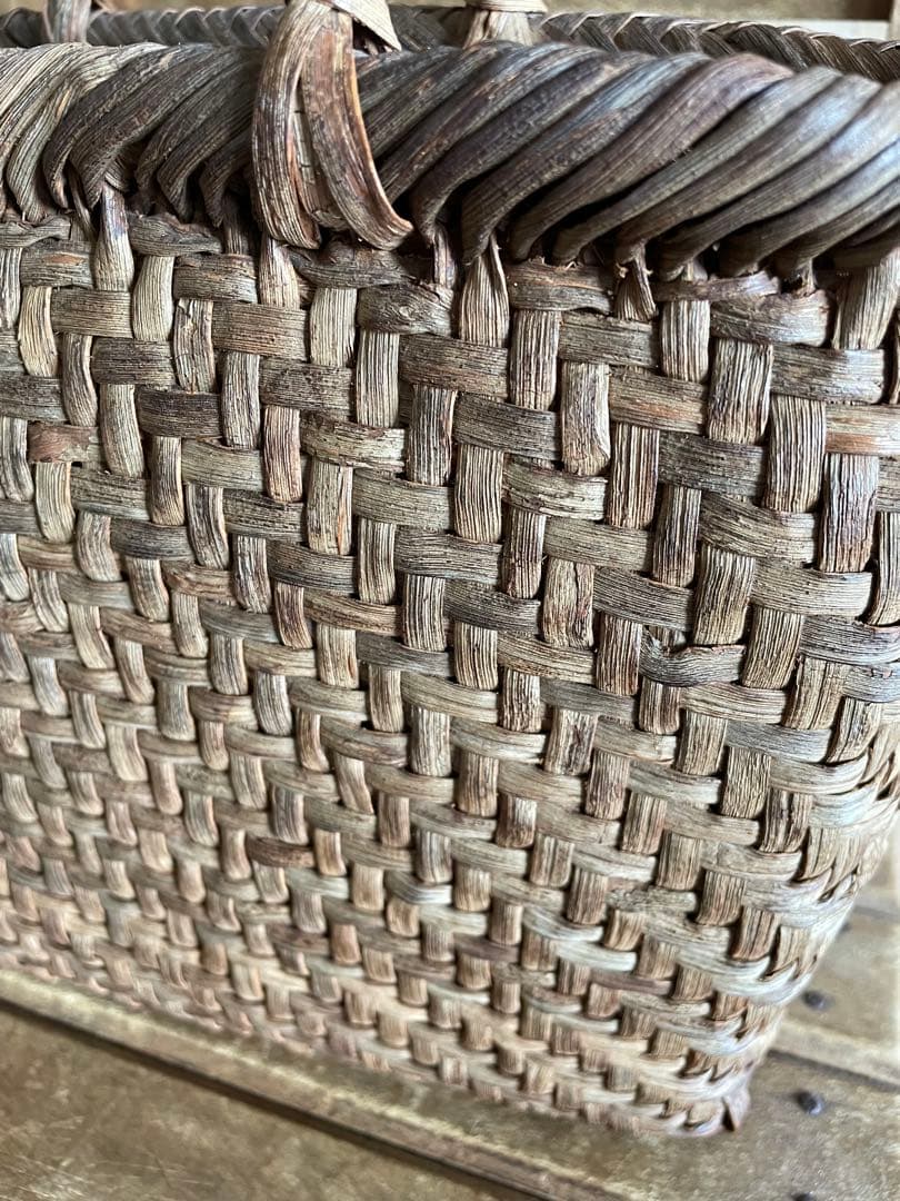 純国産　山葡萄かごバッグ　網代編み　籠　アンティーク　国産　かご