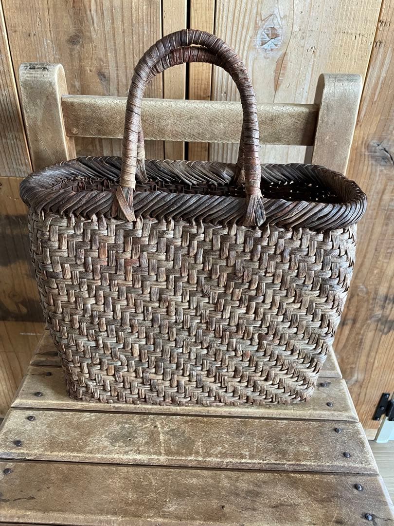 純国産　山葡萄かごバッグ　網代編み　籠　アンティーク　国産　かご