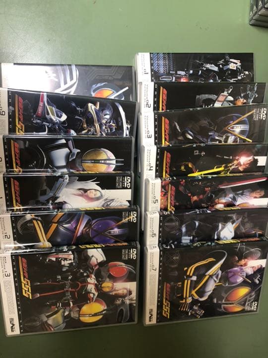 歳末セール対象商品　仮面ライダー555   1〜13巻