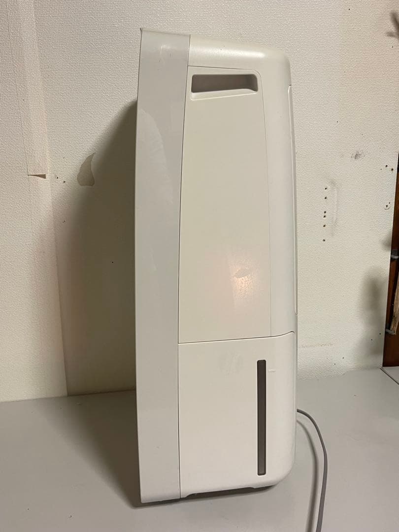 SHARP CV-H120-W 除湿機 265L/日　2018年式