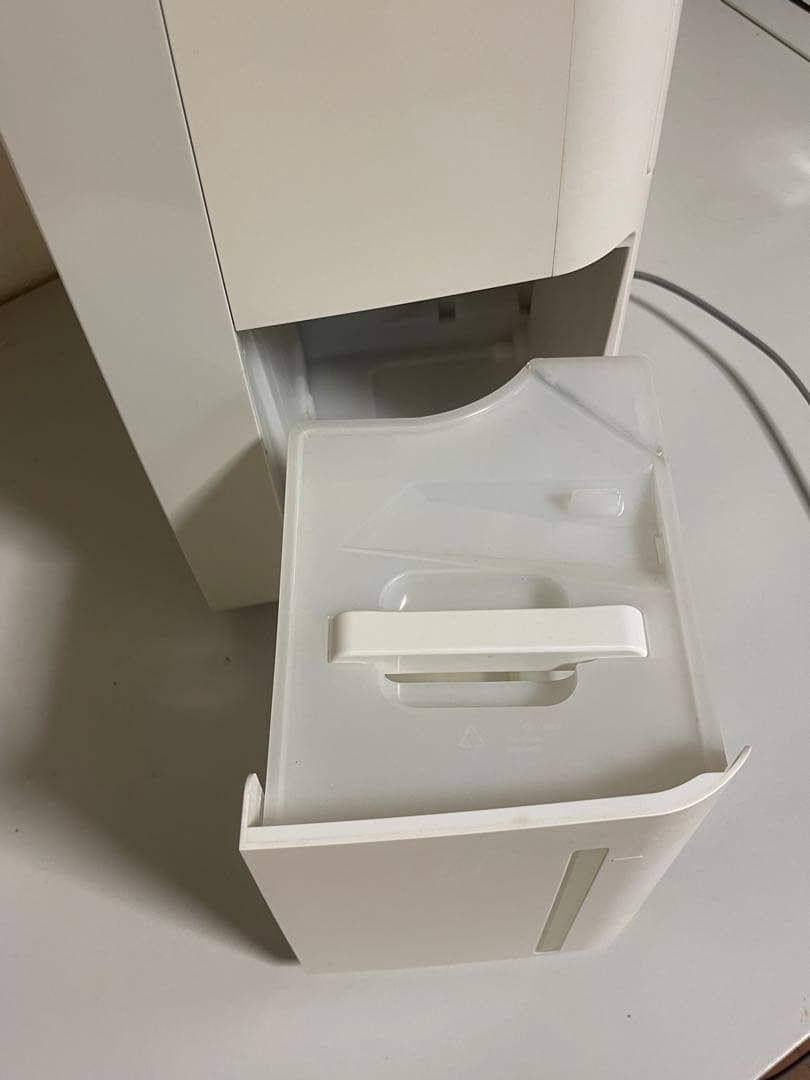 SHARP CV-H120-W 除湿機 265L/日　2018年式