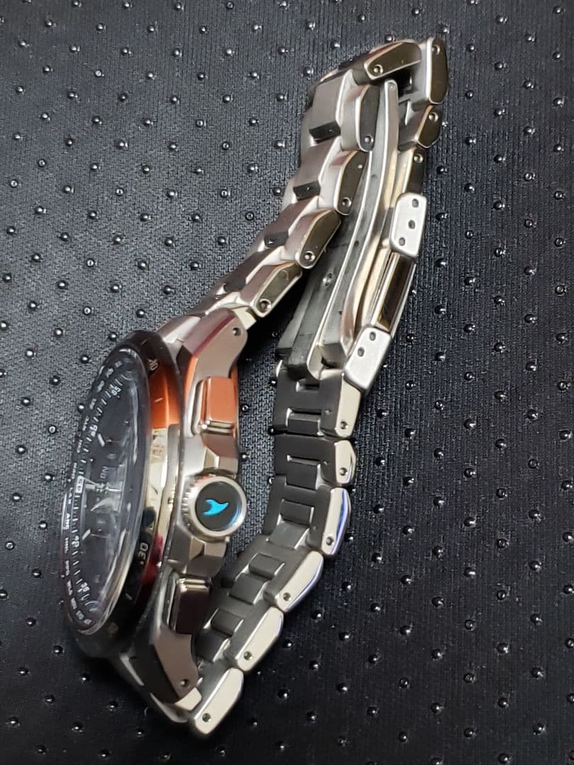 ソーラー、電波腕時計 CASIO OCEANUS クォーツ