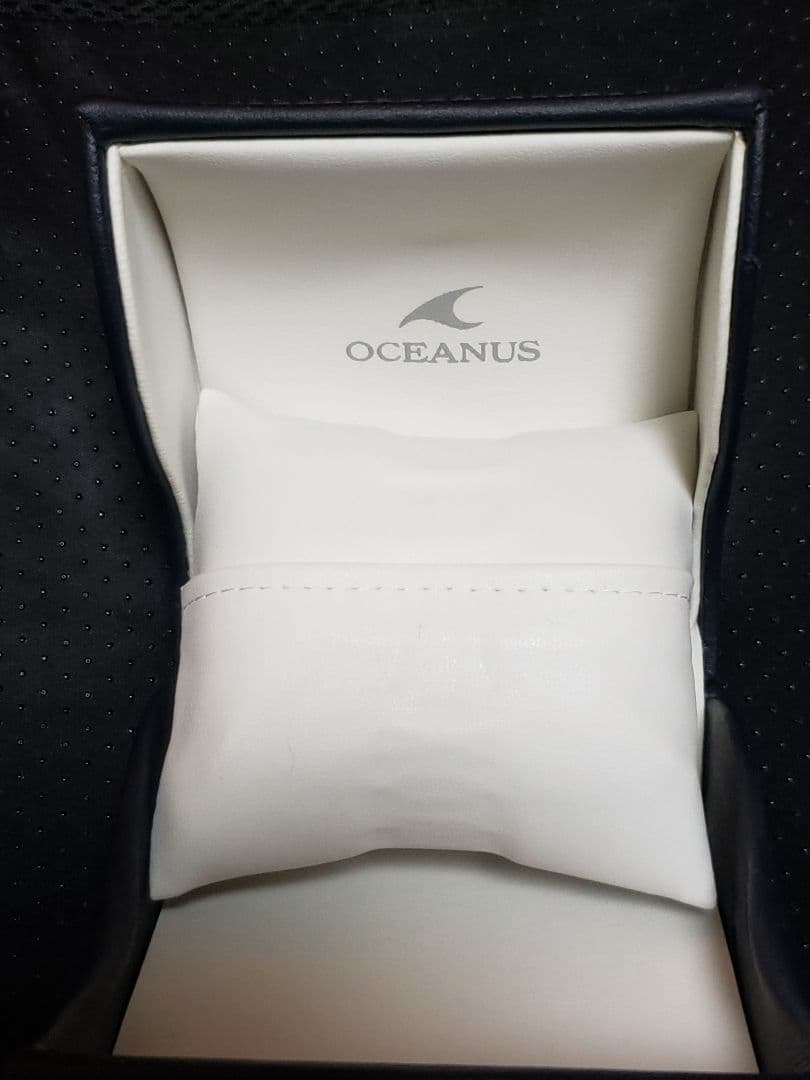 ソーラー、電波腕時計 CASIO OCEANUS クォーツ