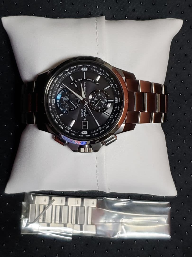 ソーラー、電波腕時計 CASIO OCEANUS クォーツ