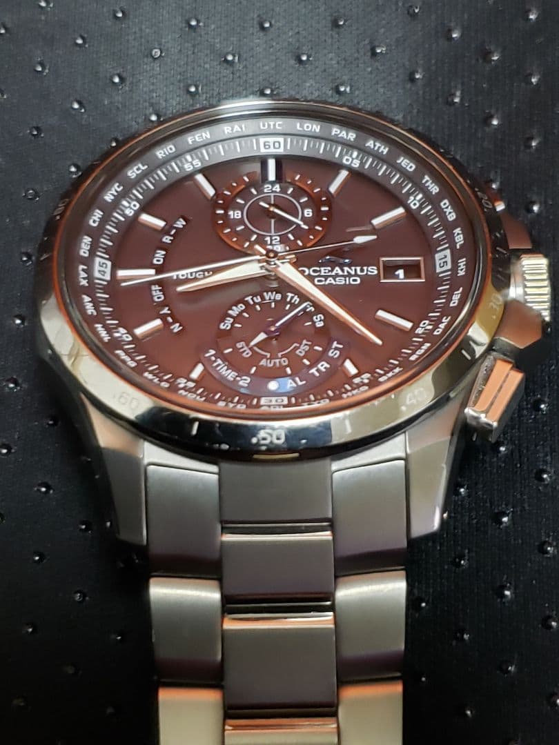 ソーラー、電波腕時計 CASIO OCEANUS クォーツ