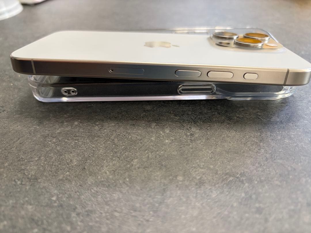 スマートフォン本体 iPhone 15 pro