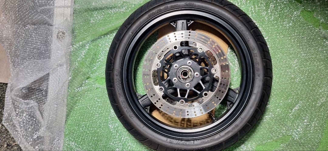 ゼファーχ タイヤホイールセット