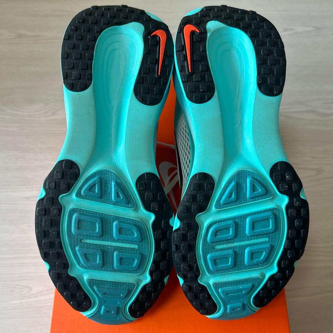 ナイキ ボメロ18 27.0cm