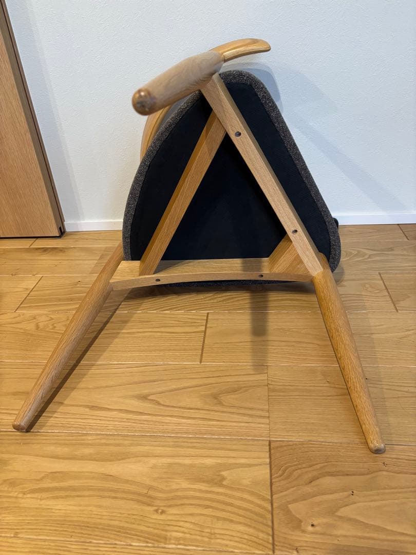 トライレッグチェア センプレ　SEMPRE ダイニングチェア