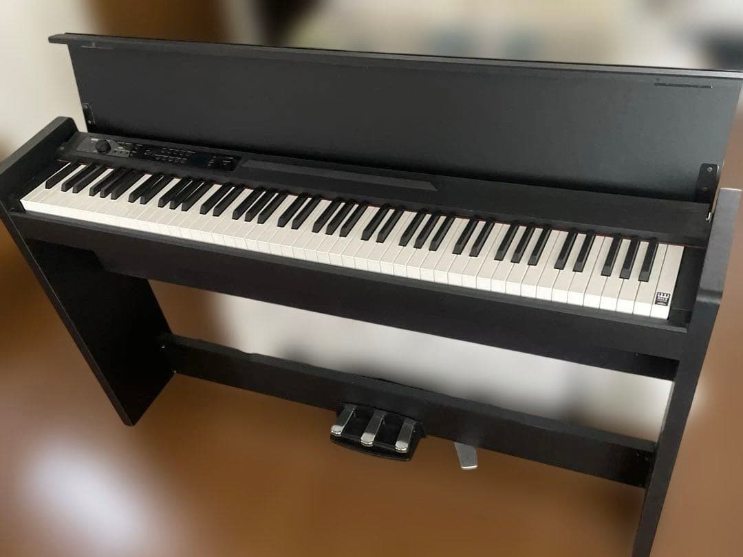 ジャンク品　KORG LP-380 電子ピアノ 3ペダル付き 黒