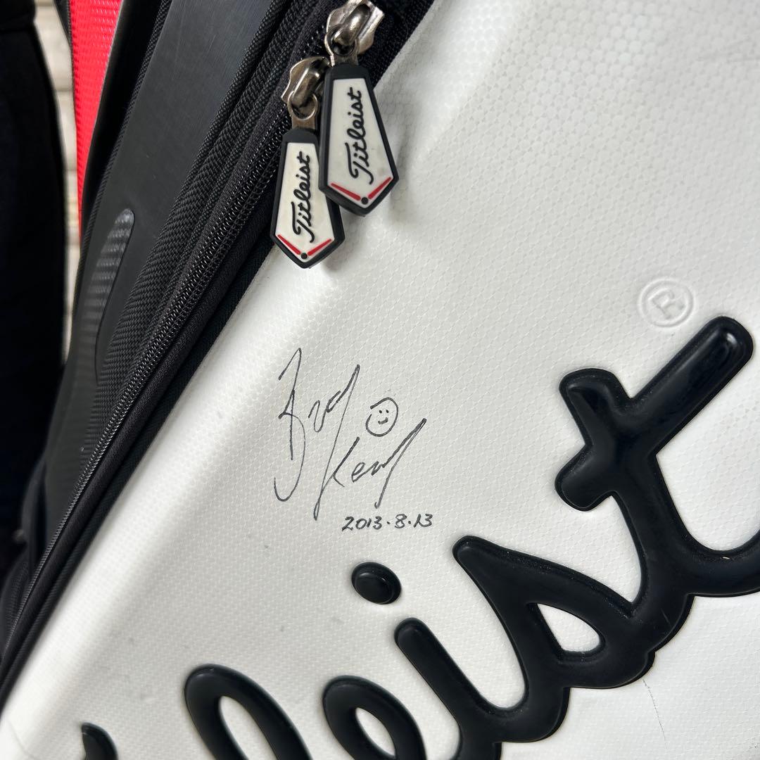 タイトリスト プロ仕様ツアーモデルキャディバッグ BRAD KENNEDY