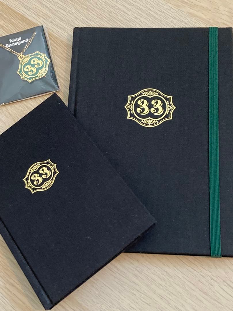【希少】東京ディズニーランド　会員制クラブ33　ノートブックセットとワインメダル