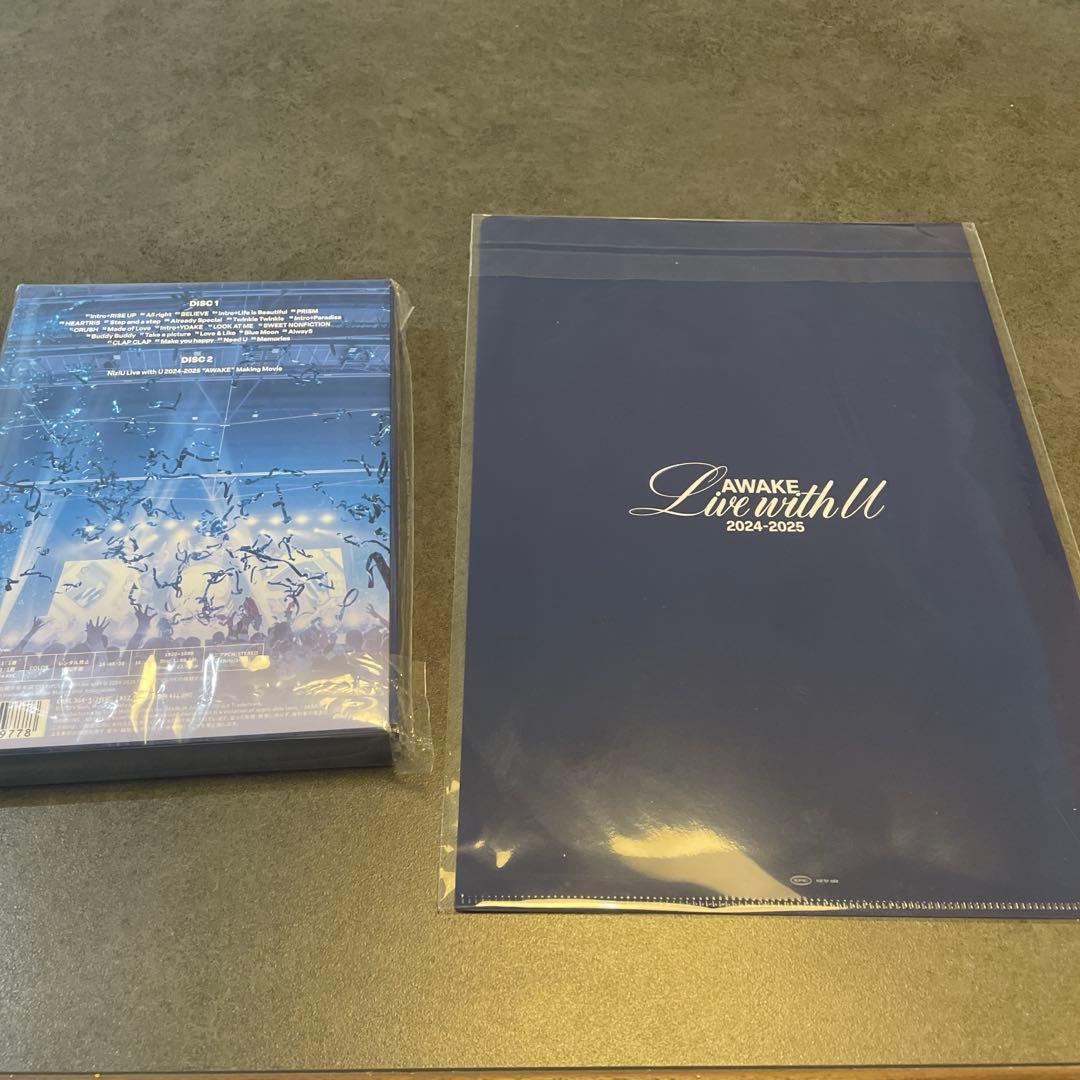 ミュージック NiziU AWAKE Live with U 2024-2025