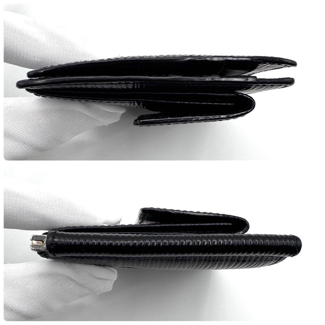 美品✨ヴィヴィアン　マネークリップ　小銭入れ付　二つ折り財布　オーブ型押し　黒