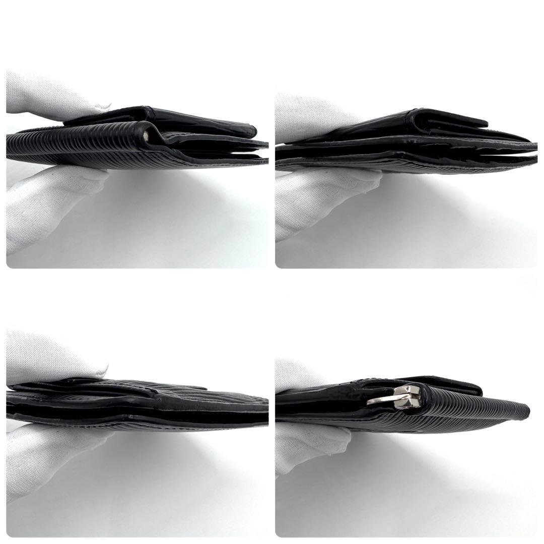 美品✨ヴィヴィアン　マネークリップ　小銭入れ付　二つ折り財布　オーブ型押し　黒